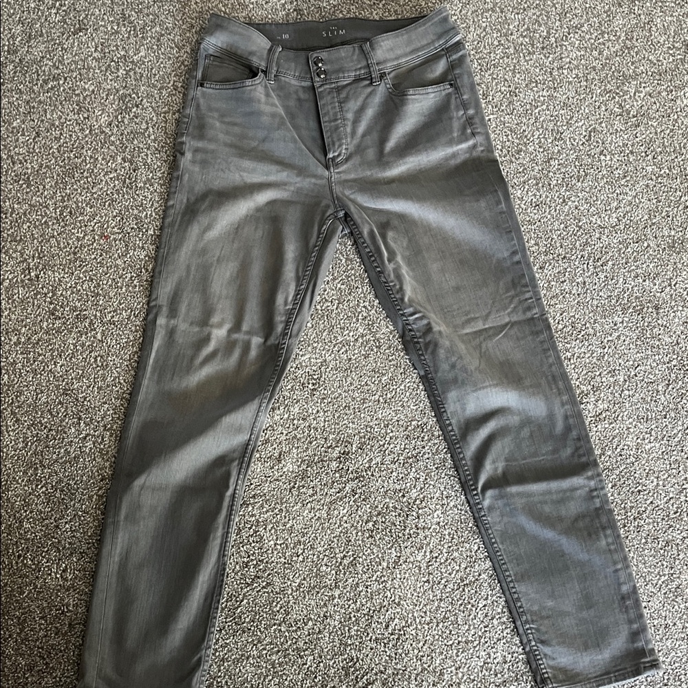 WHBM Gray Slim Fit Pants with Sequin button